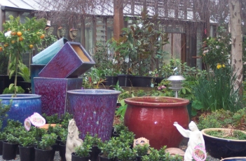 Pots and Architectural Features for the Garden